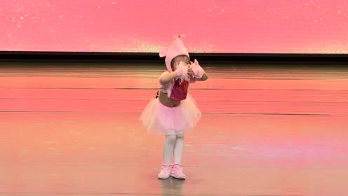 第四届"曹灿杯"个人金奖选手幼儿组黄莉钧