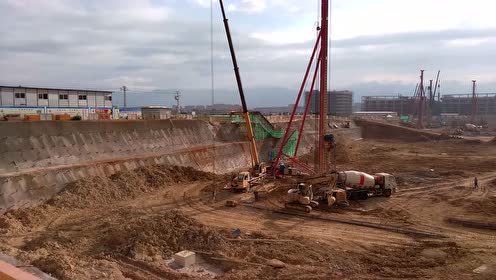 计算方法,套用定额0:11:10简 介:土方开挖常用的方法是直接分层开挖