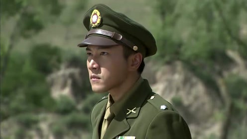 龙队长命令再次发起进攻,大眼三人便全部拉响炸弹,瞬间爆炸!