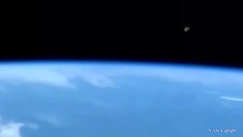 2020年4月24日 NASA直播被切断的画面. 拍到的UFO