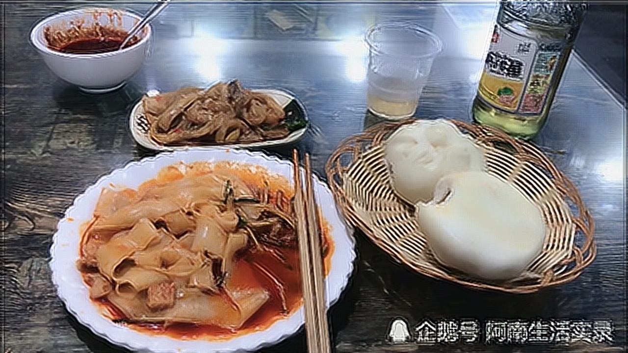 居然有土豆馅包子,味道还超赞.体验甘肃正宁县特色小吃