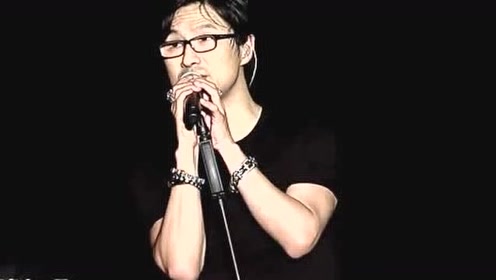 汪峰演唱會現場深情表白章子怡,獻唱《我如此愛你》,太溫暖了!