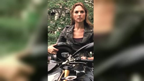 骑摩托的女人最帅,盖尔加朵