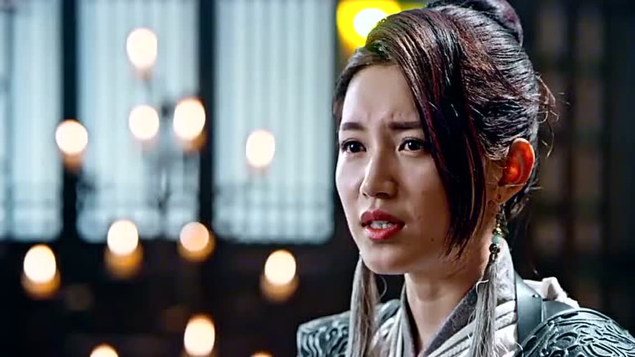 云韵还能被纳兰嫣然掐脖子按在柱子上,导演是真飘了