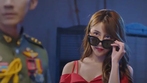 美女特工奇葩救人,不幸遭到变态军官折磨,电影《绝色营救》