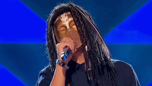 秒杀原唱,蒙面歌手,一首可可托海的牧羊人,感动全场