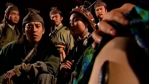 五毒教教主居然是20多岁的美女,众英雄都看傻了