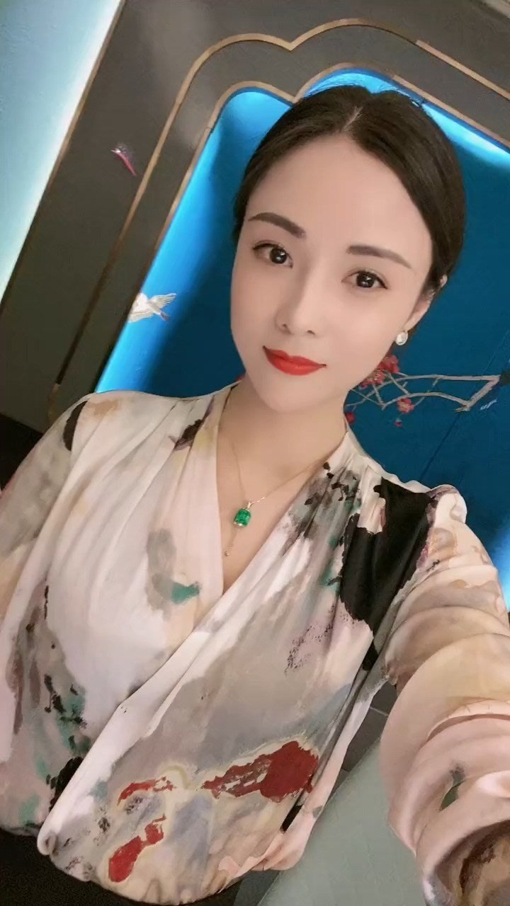 淮安的女人漂亮温柔懂事,上得厅堂下得厨房,最重要的孝顺父母,会疼