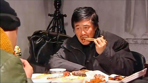 马大帅范德彪吃戏:一桌好菜,配上小酒,吃得过瘾,看饿了