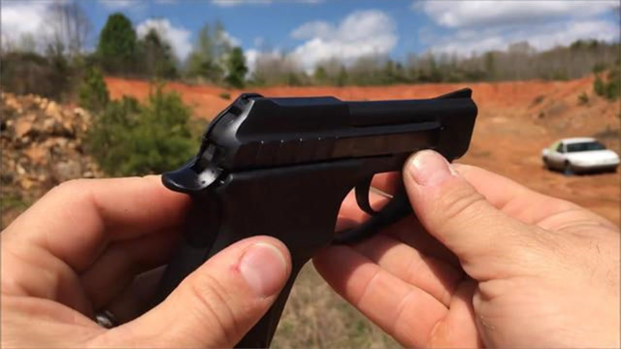 陶鲁斯pt22袖珍型手枪,不要因为口径小就轻视它,那样你就错了!