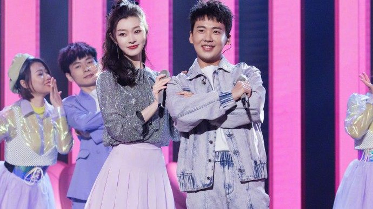 宋轶长这么美唱歌竟然跑调,被贴中度音痴,一开口郭麒麟就忍不住笑了!