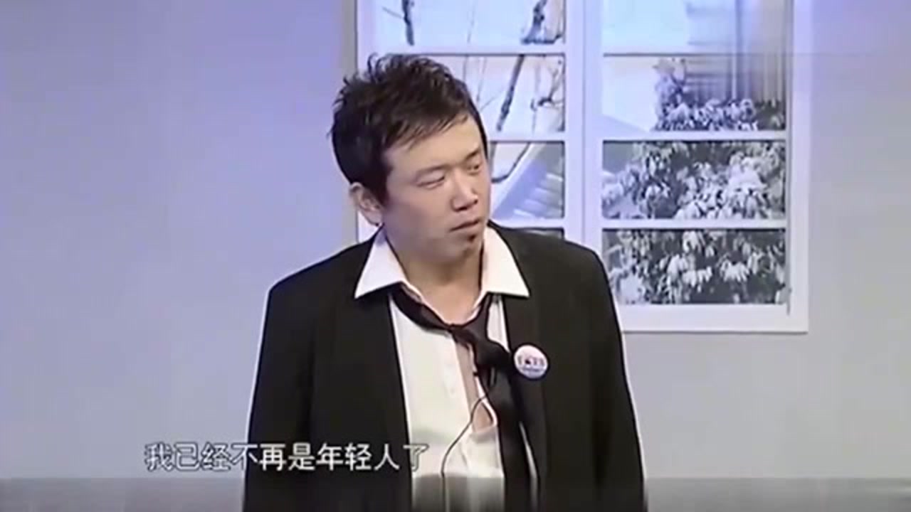 爱笑会议室:乔杉男扮女装,对大潘死缠烂打,太辣眼睛了