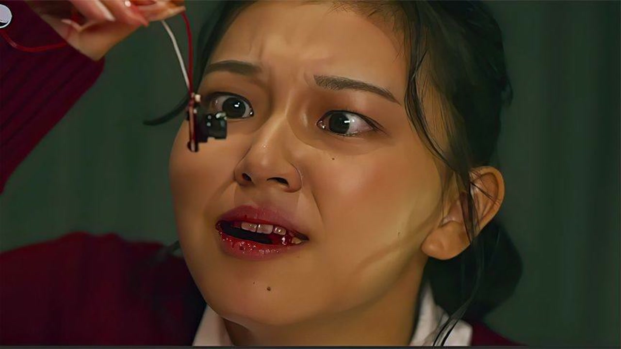 女孩为了涨粉竟然偷痴呆老人的钱炫富,日剧《妖怪人贝拉》