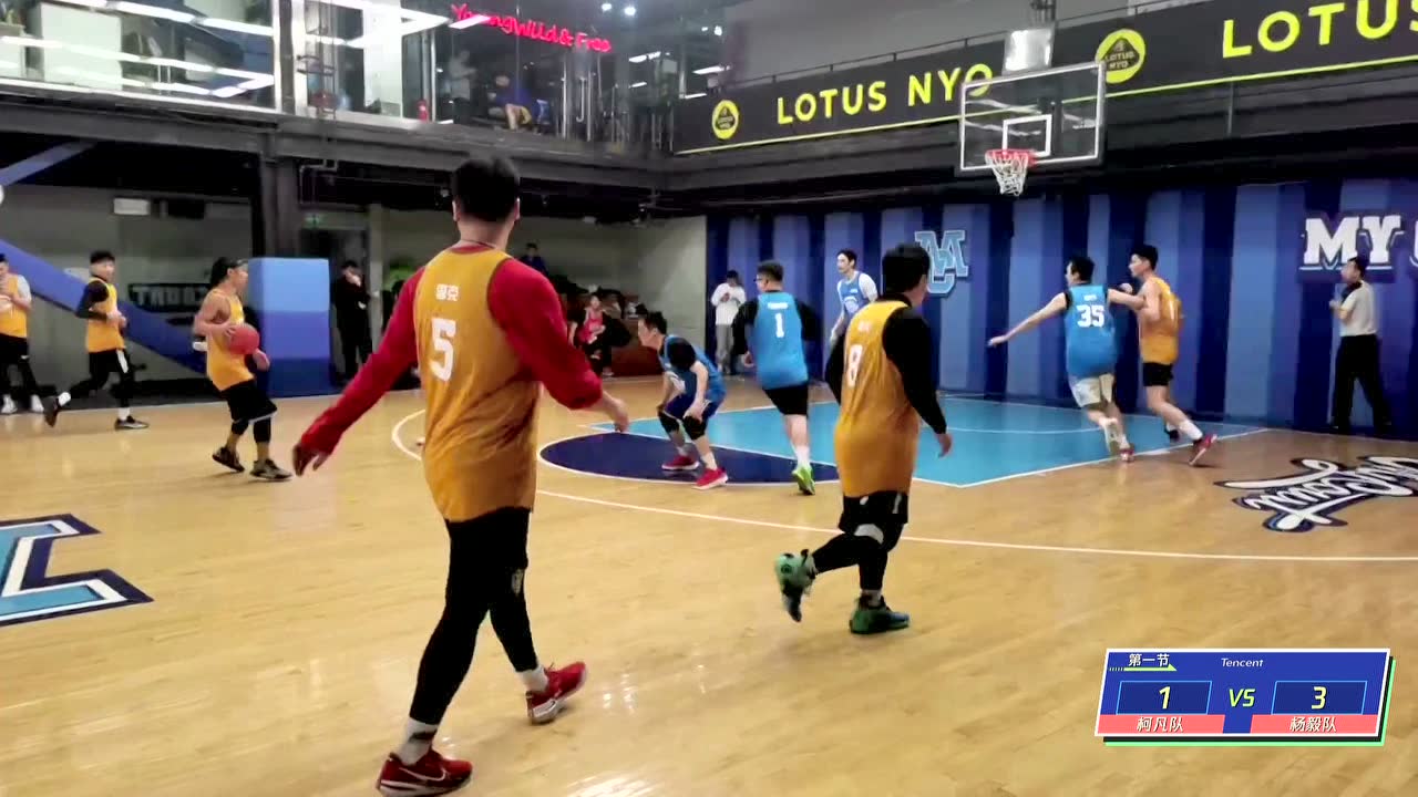 职业练过的就是不一样 刘子秋火力全开外线连中三分