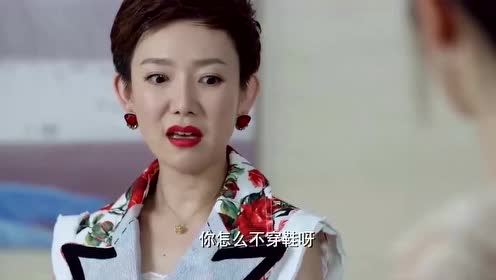 美女托内衣_内衣美女