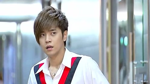 海派甜心:薛海上班,不知宝珠姐在办公室等他,宝珠姐见了表情萌翻!