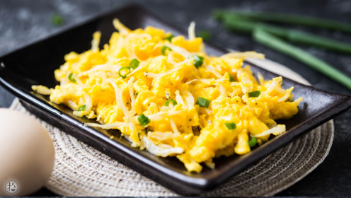 10分钟一道快手美食,银鱼抱蛋