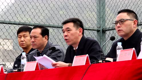 王建伟寄语水钢新员工,年轻人可以大有作为!