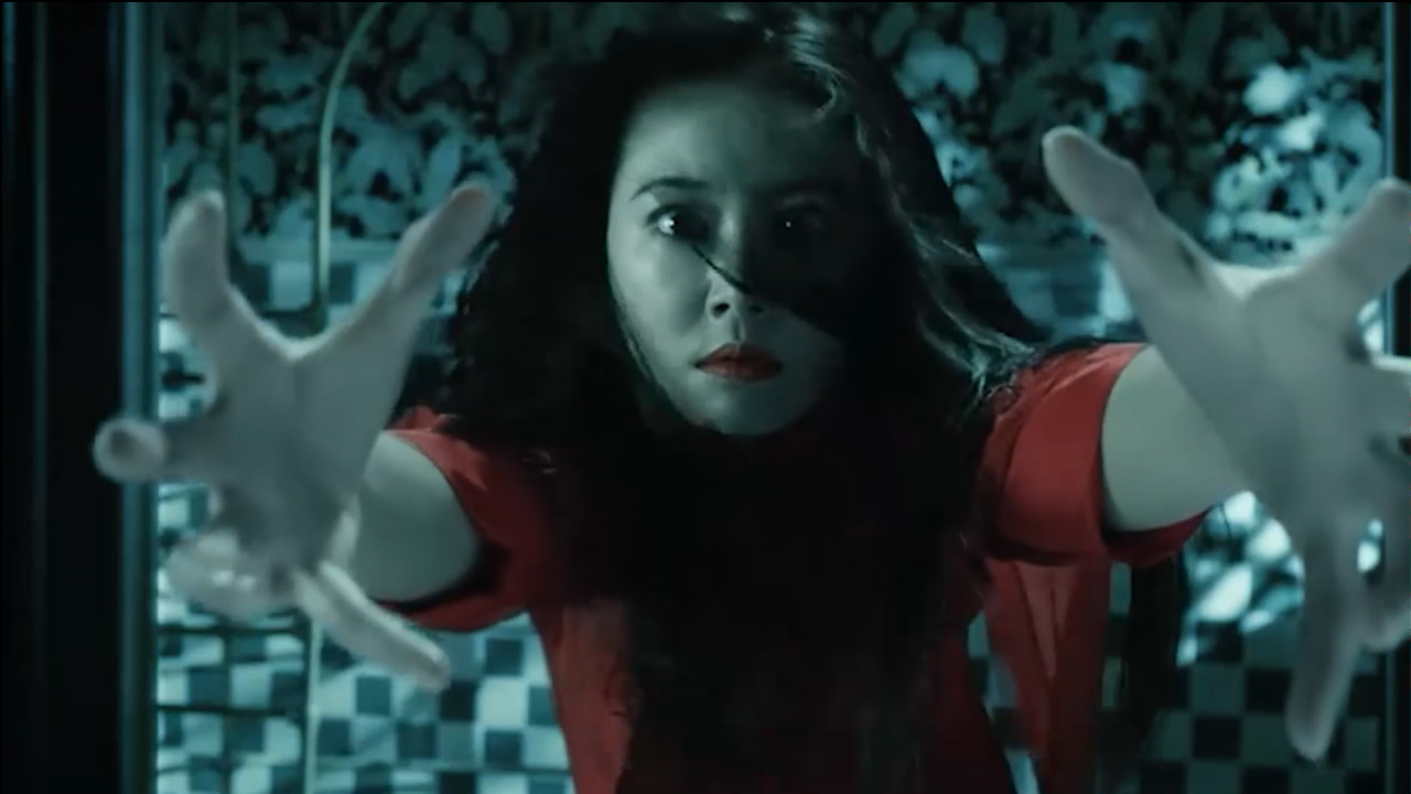 京城81号:美女出现幻觉,从镜子里走出一个女鬼,太可怕