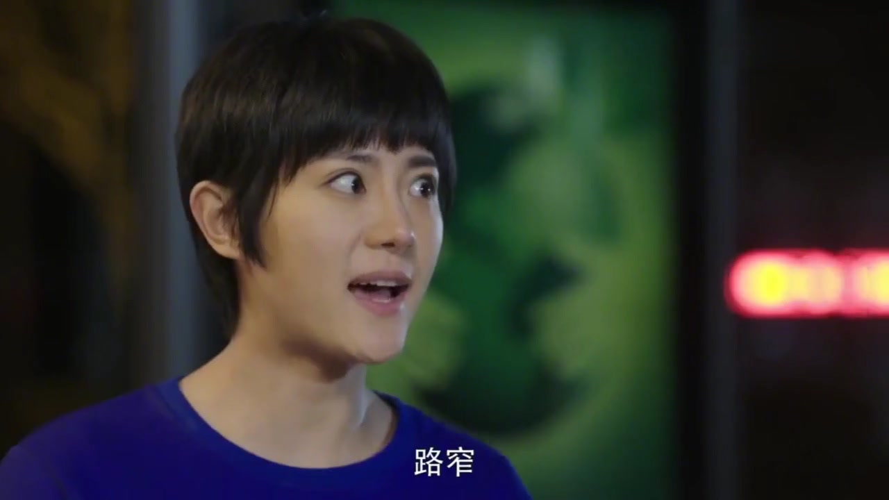 特种兵之霹雳火:蓝妞被人绑架,她机智趁机呼救,竟惹来部队的人