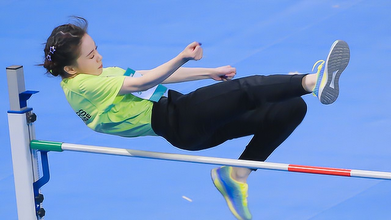 【女子跳高决赛】1.28米:胡林希完美背跃强势夺冠