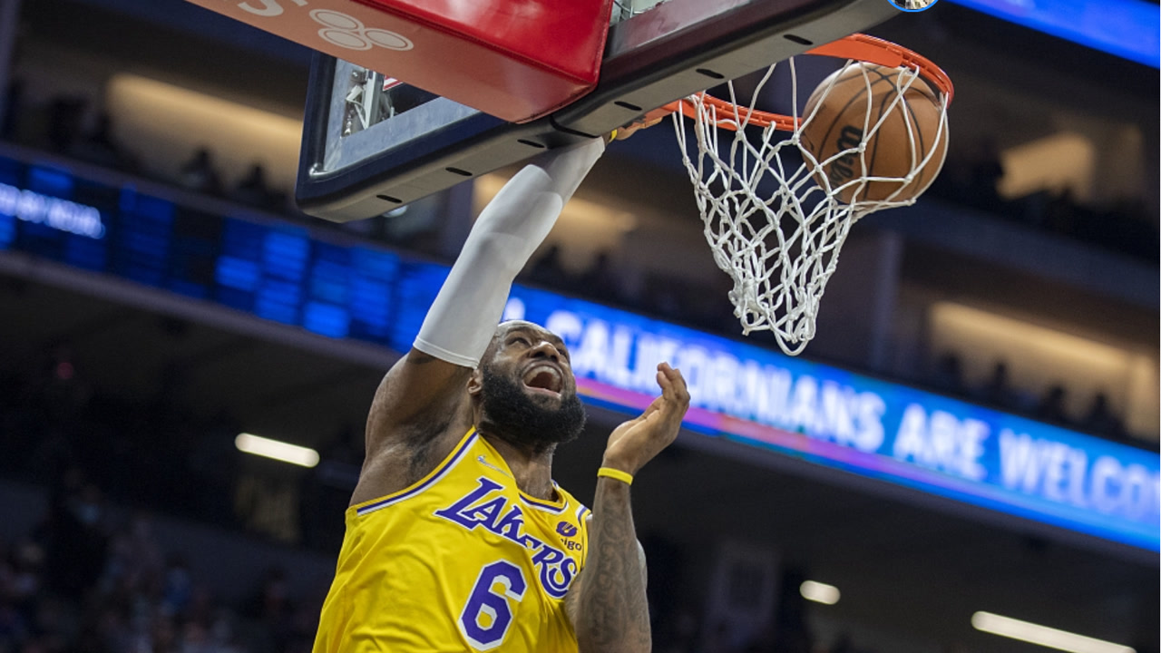 NBA13日十佳球：哈登送胯下神传 詹姆斯平筐空接炸扣