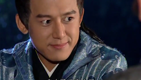 白云飞凭借着尹框二字,立马猜出二弟就是皇帝,直呼不可能