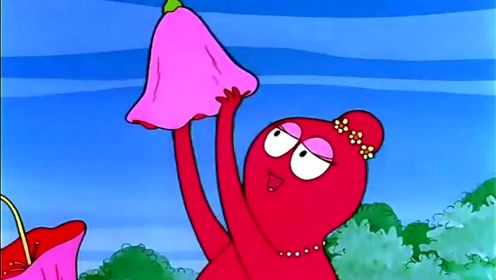 巴巴贝尔用花朵做成了帽子和雨伞,粉粉的颜色太迷人了