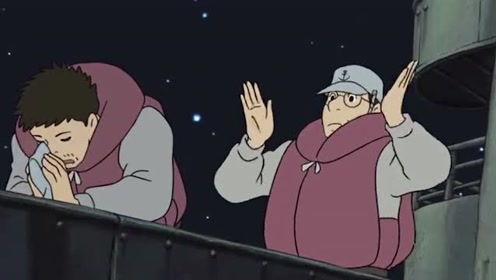 宗介父亲被困海上,这时波妞妈妈出现,救回所有渔船