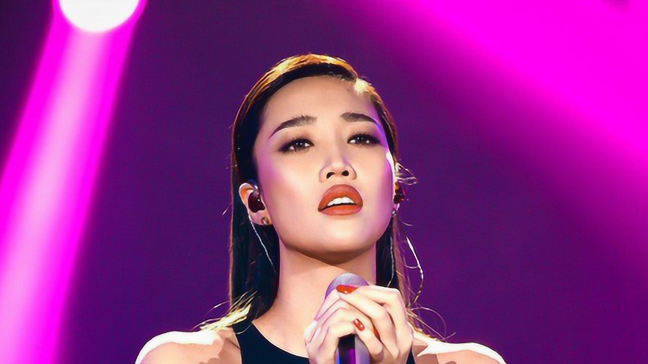 天生歌姬a-lin再现经典《有一种悲伤》 《给我一个理由忘记》