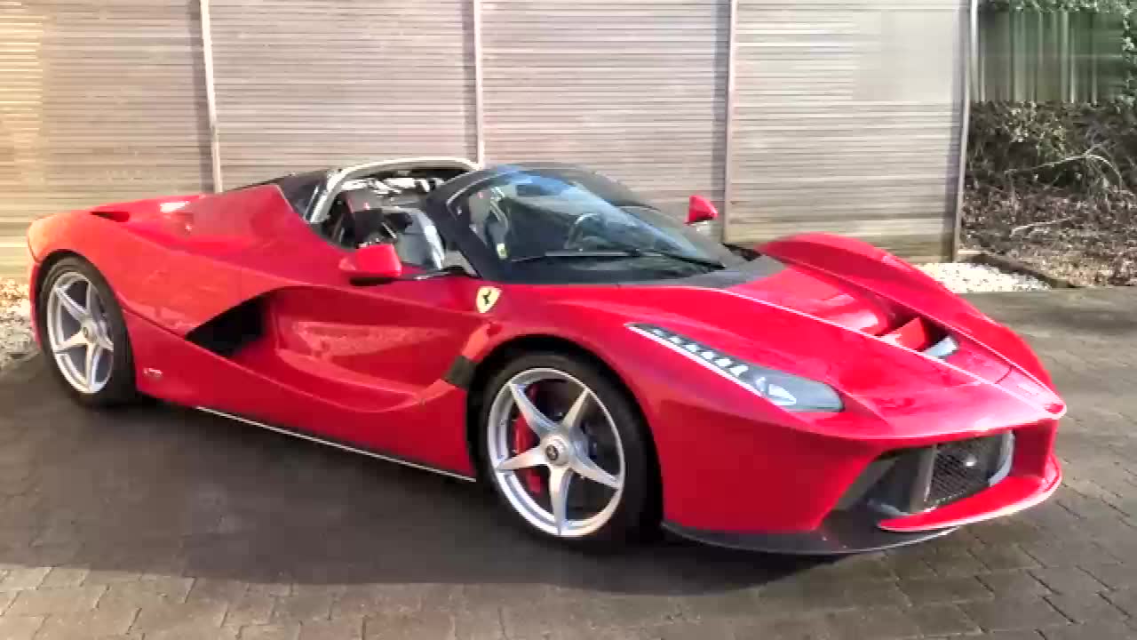 实拍法拉利laferrari,号称"法拉利之王",颜值爆表!