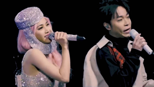 蔡依林演唱会刚唱一句,吴青峰惊喜出现,神仙嗓音全场都惊艳了!