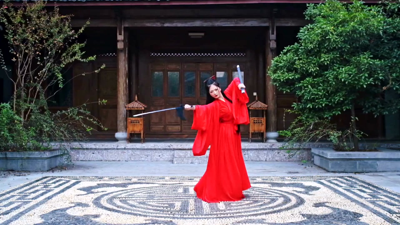 剑舞古风,剑舞古典舞_大山谷图库