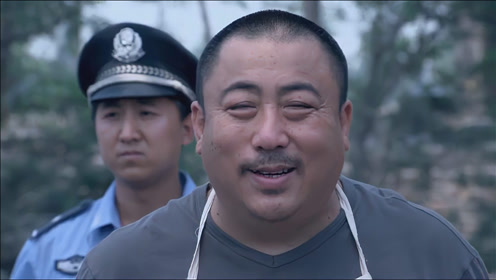 击破:警察调查黑砖窑,怎料黑老大热情款待,伪装的真好!