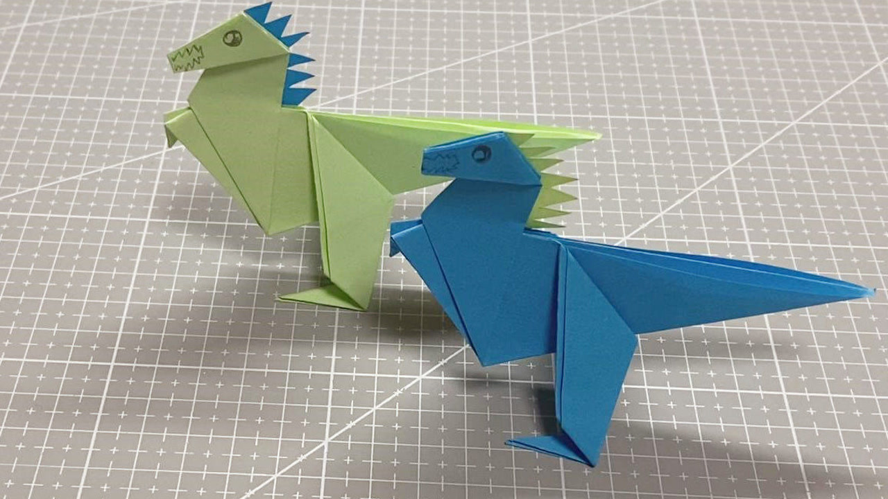 反正就要秀#我的2021之才艺#手工#折纸 一只小型的"犹他盗龙"!