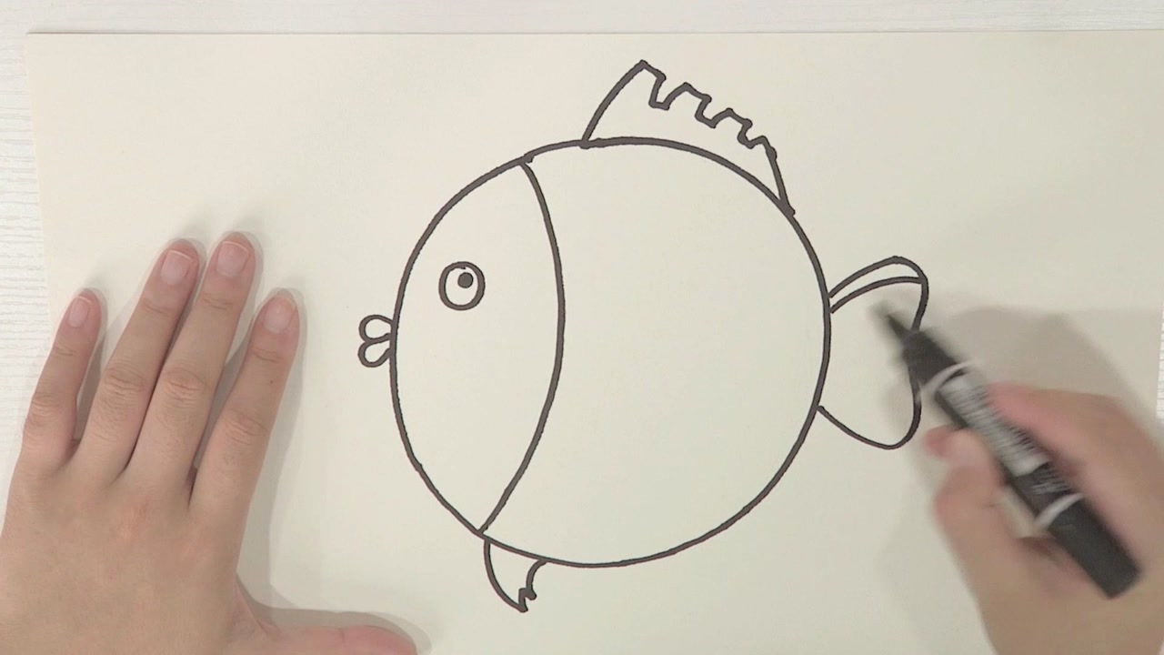 胖胖鱼简笔画图片