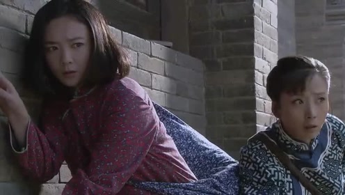 致命行动女特务秘密会见内奸万万没想到内奸竟是大队长