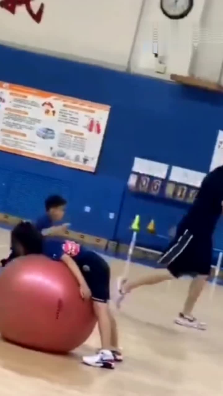 杨指导让人羡慕儿女双全都很可爱