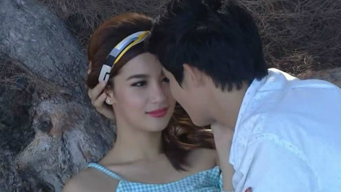 无尽的爱:穷小子海边偶遇神秘女郎,醒来女孩却不告而别