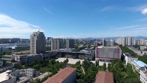 国防大学联合勤务学院研究生毕业生向母校献礼