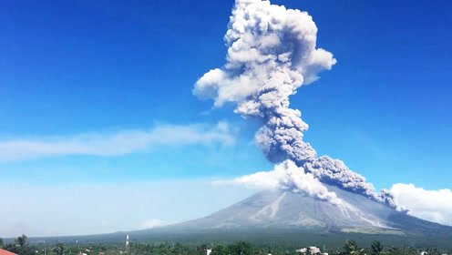 实拍!菲律宾火山喷发瞬间,太壮观了