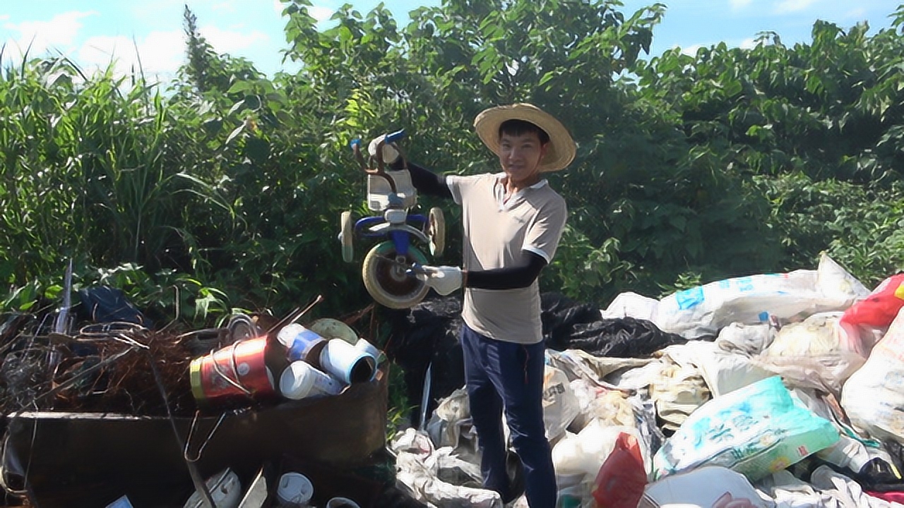 广西小辉捡瓶子交房租,利用上下班时间,每月轻松收入600多