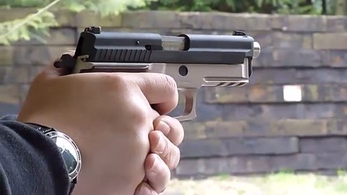 简 介:崭新的sig p229手枪靶场射击测试,性能可靠上传者:一起健身锻炼