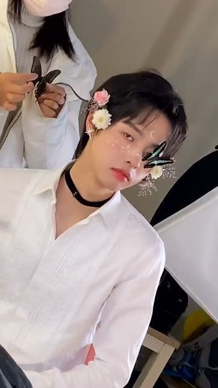 又是为任胤菘倾倒的一天,长得这么帅,没有人能抵抗他的美颜暴击