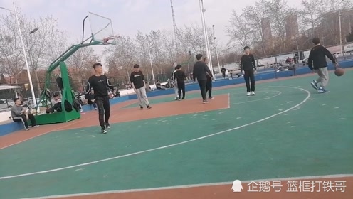 野球场嗨起来 如果没有背景音乐 我真看不到最后 腾讯om视频 腾讯网