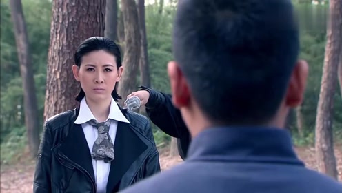 黑旋风为救美惠被忍者围攻,不料女侠树上开枪炸翻鬼子0:15:40电视剧