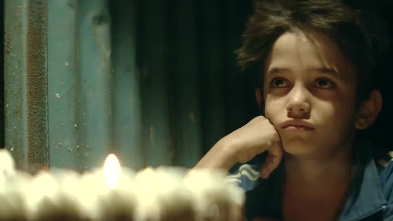 何以为家:没想到吧大姐,别看小兄弟才十二岁,人家妹妹都结婚了