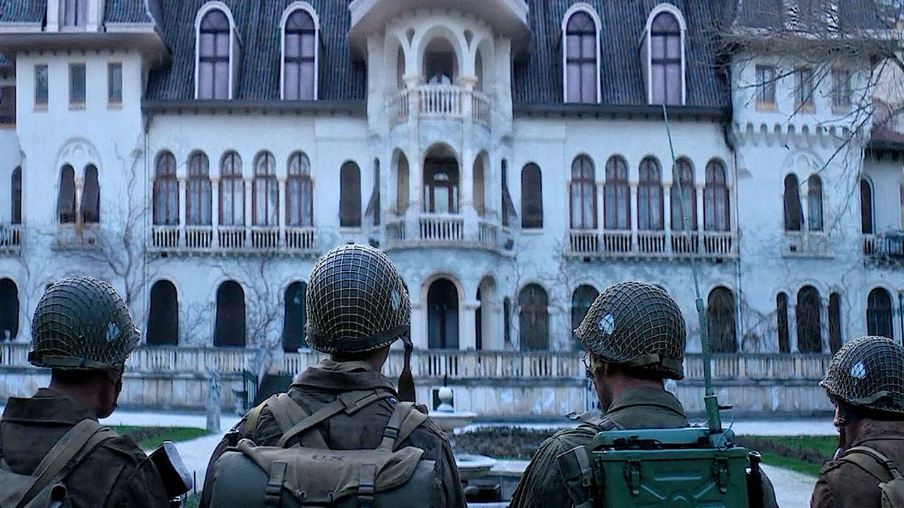 二战期间,5名美军士兵进入法国幽灵古堡,结果怪事不断#电影解说