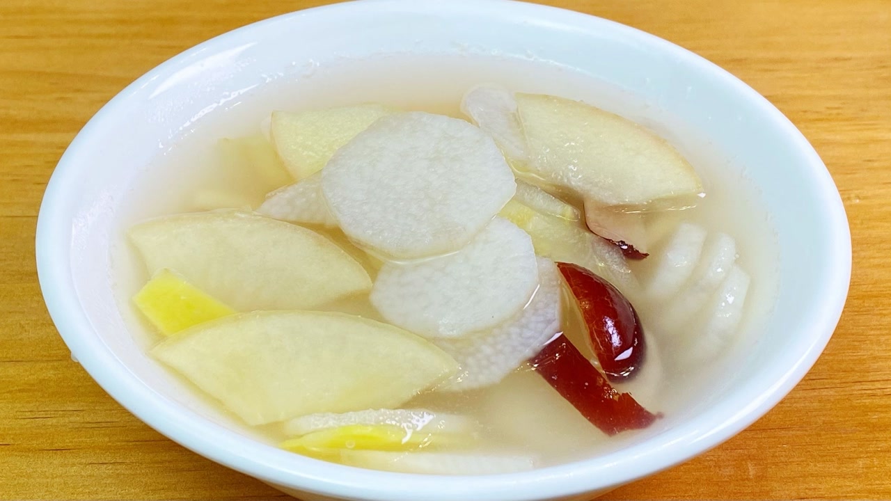 春季,山药和苹果是绝配,放入锅中煮一煮,睡眠好了,越喝越健康