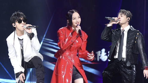 张韶涵唐汉霄李大奔凳子舞##张韶涵唐汉霄李大奔不可二世